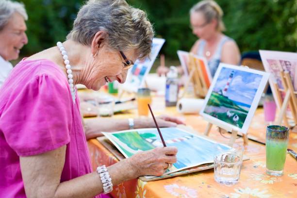 résidence senior loisirs créatifs peinture 