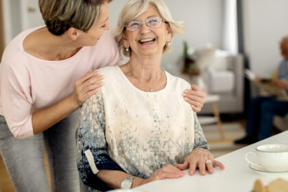 Services à domicile pour seniors : comment choisir le bon prestataire ?