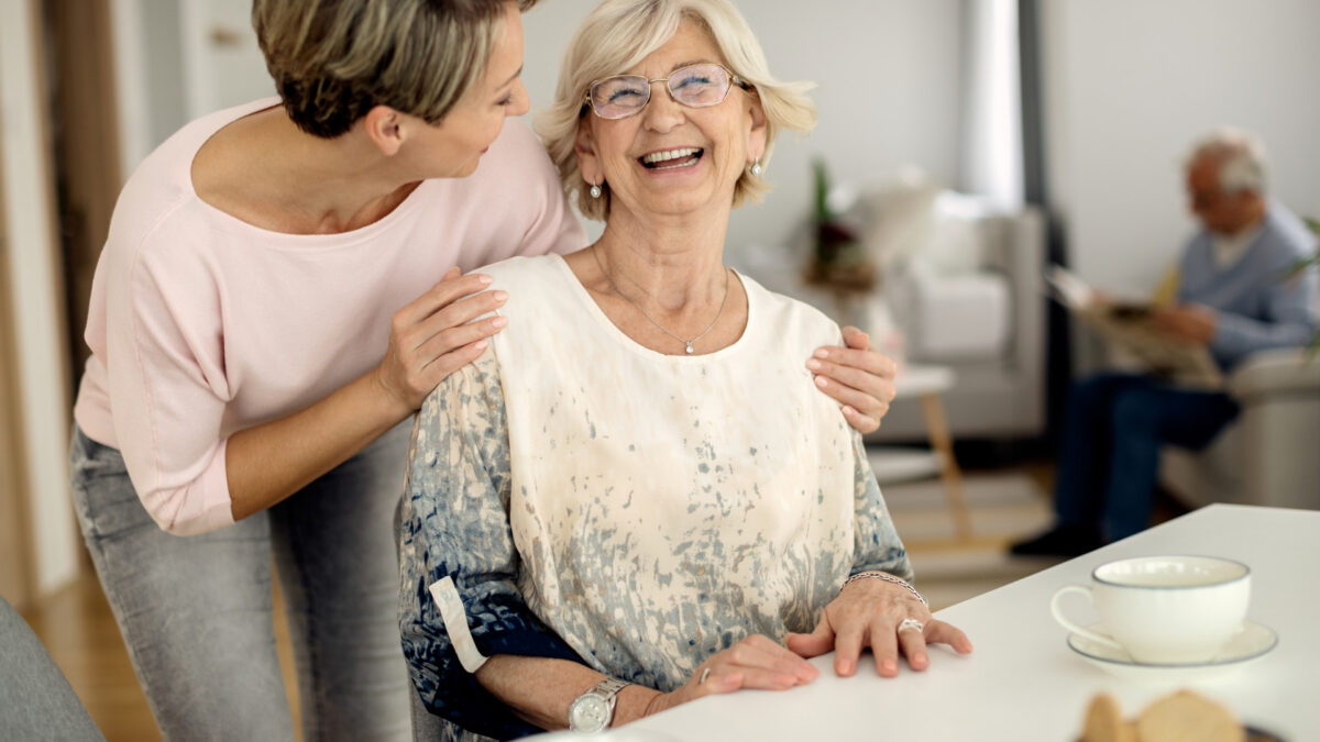 Services à domicile pour seniors : comment choisir le bon prestataire ?